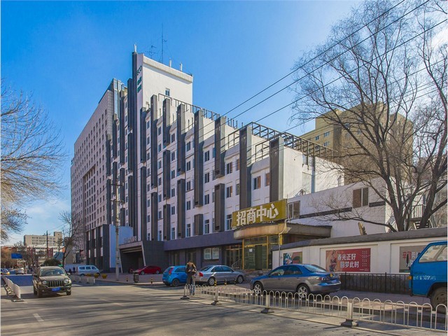 洗衣液吹瓶模具技术